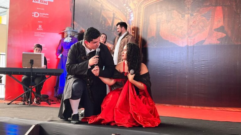 Projeto leva ópera a estudantes de escola pública da zona sul de Manaus