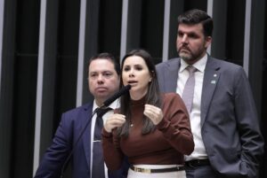 Câmara aprova PL que ameaça direitos territoriais de povos indígenas