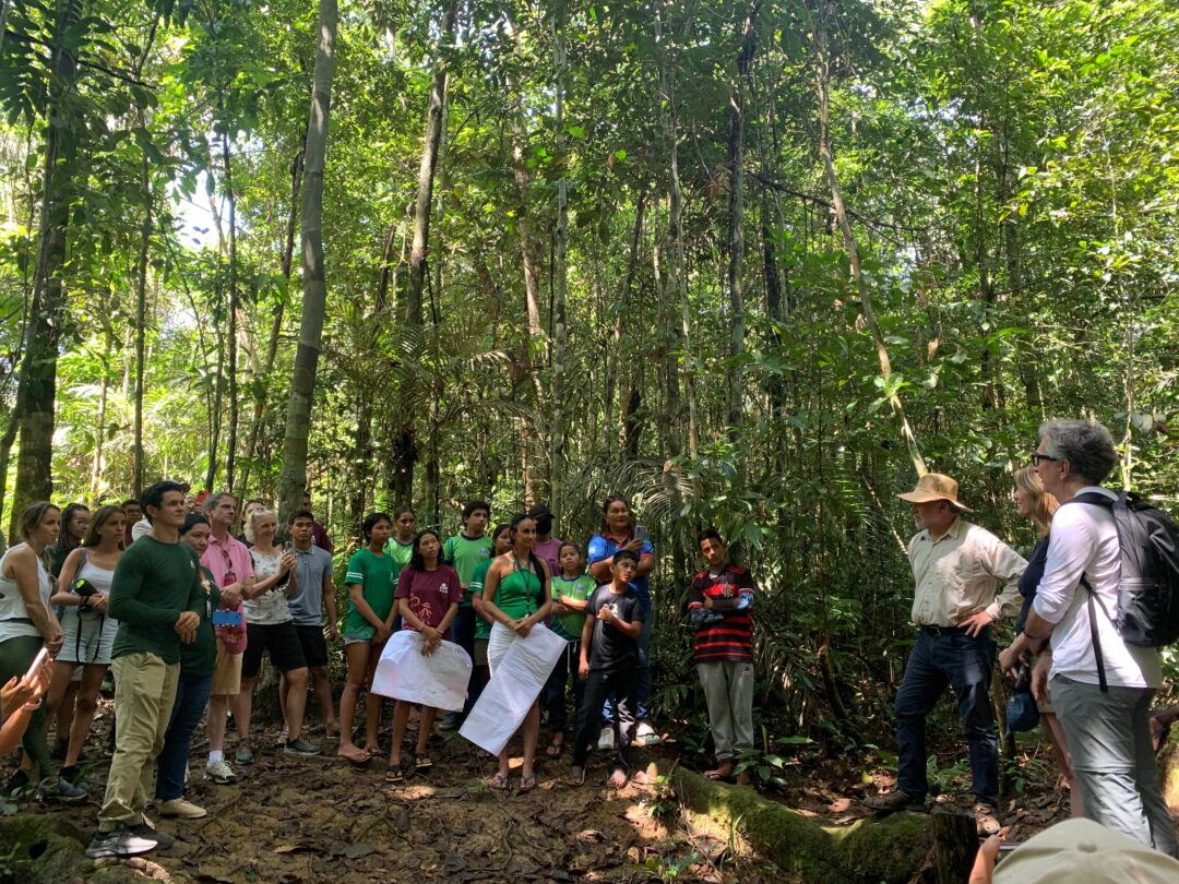 Comunidade Tumbira recebe oficina piloto do projeto “Banzeiro da Esperança”, que será levado à COP30