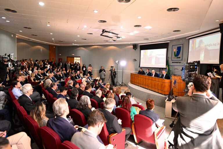 A liderança da América Latina e do Caribe na transição justa contra a crise climática