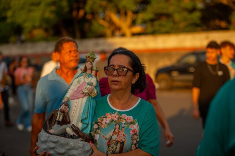 Atafona, um mar de fé