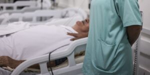 Campanha alerta para falhas na prescrição de antibióticos em hospitais