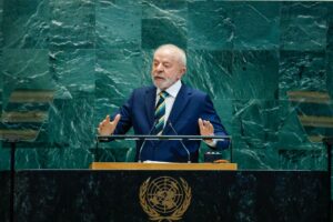 Fim dos combustíveis fósseis fica de fora do discurso de Lula na ONU