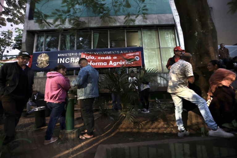 Governo Lula tem falhado com reforma agrária, diz MST