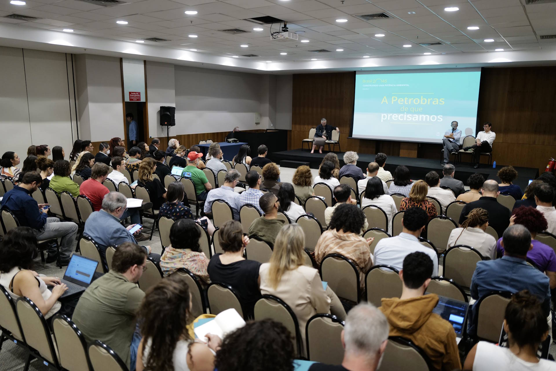 Petrobras pode se reinventar com descarbonização; estudos apontam soluções 