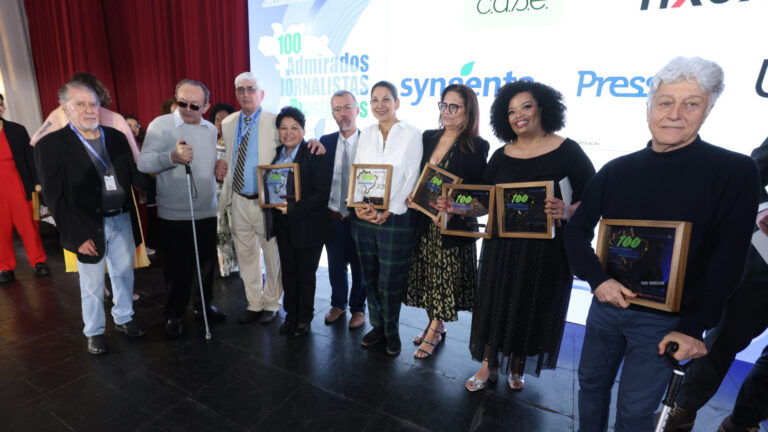 +Admirados Jornalistas Brasileiros premia Kátia Brasil e Lúcio Flávio Pinto