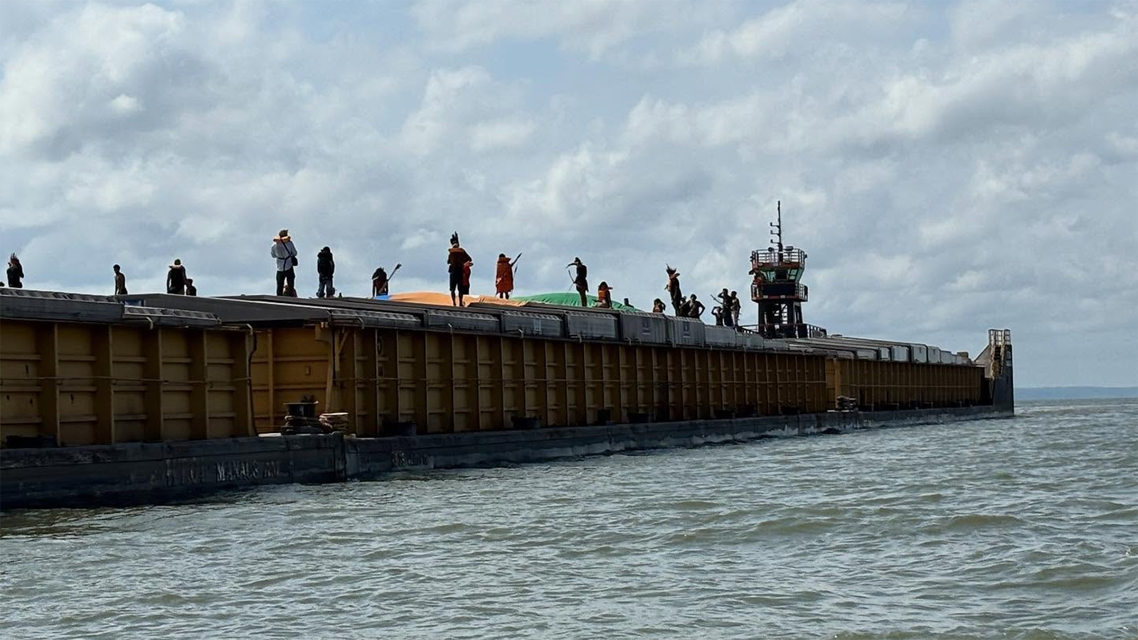 Dragagem ameaça o rio Tapajós, no Pará