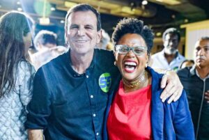 Eduardo Paes põe o verde do Rio à venda