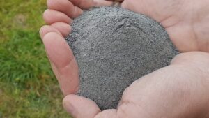 Pesquisa analisa uso do pó de rocha como fertilizante em RO