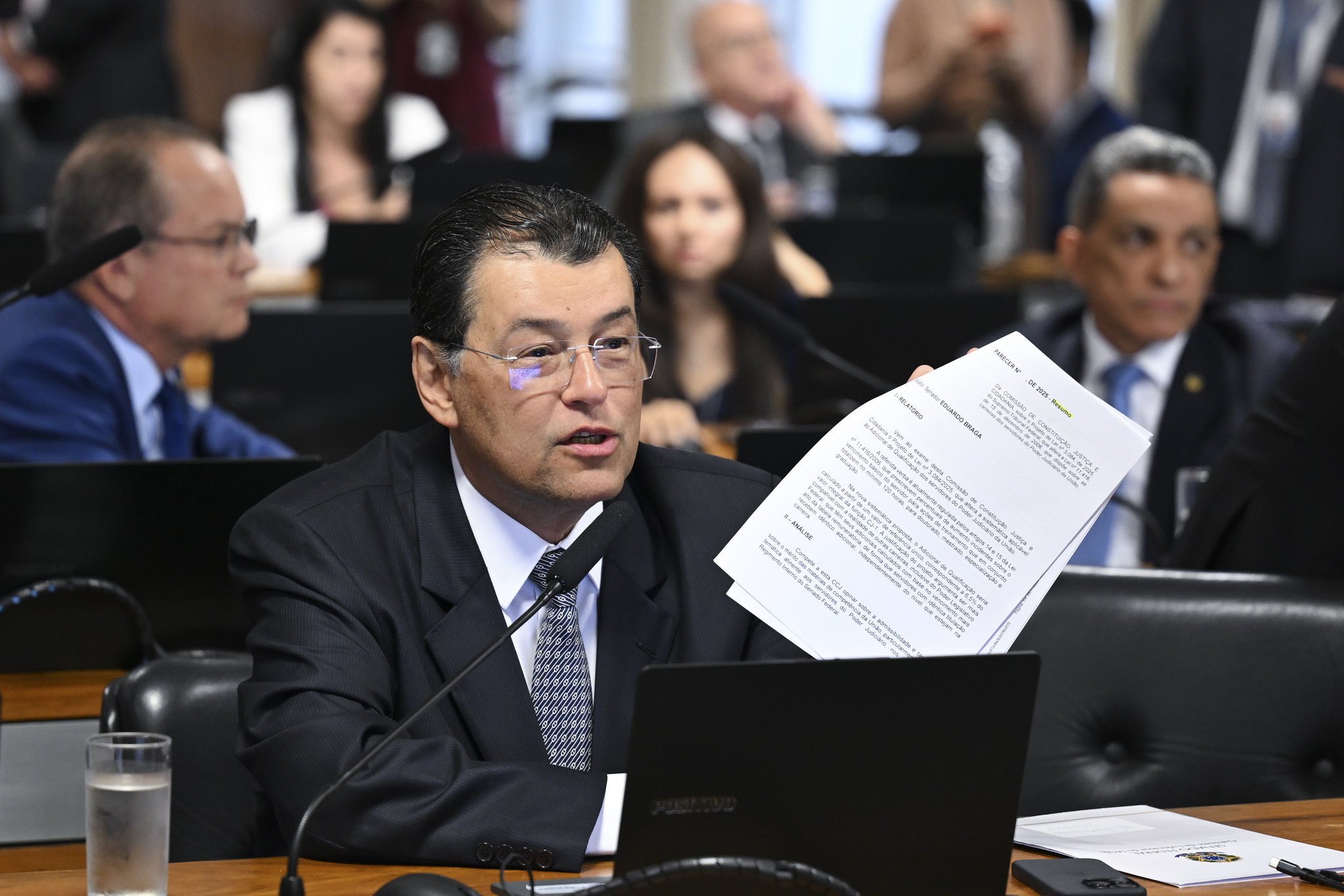 Filha de Marina Silva rebate senador e nega vínculo com ação que suspendeu licitações da BR-319