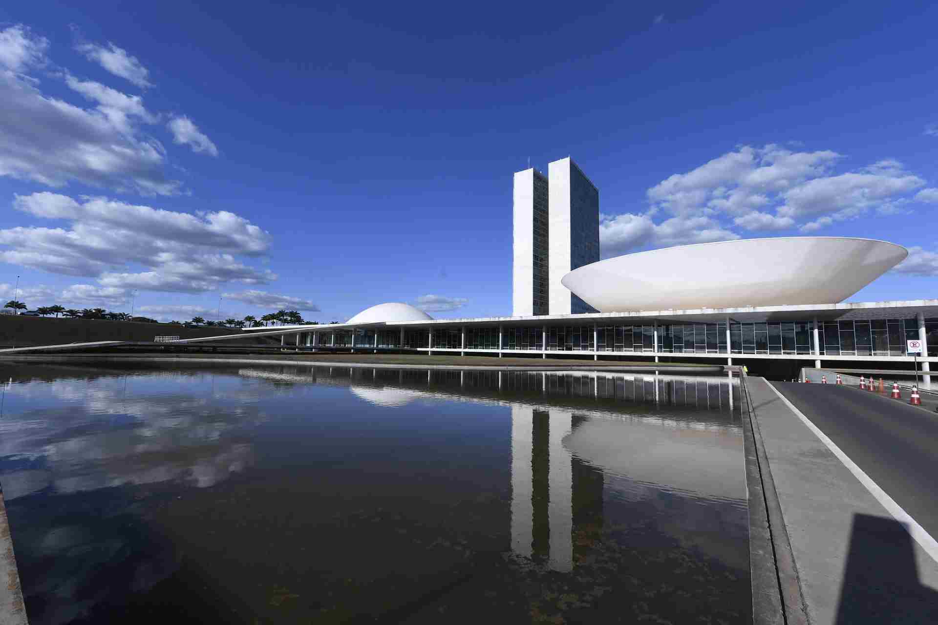 Frente ambientalista apresenta plano para reorientar agenda ambiental no Parlamento