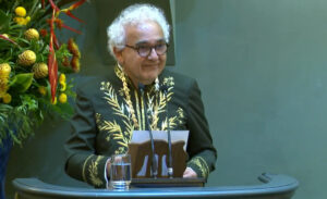 Milton Hatoum toma posse na ABL