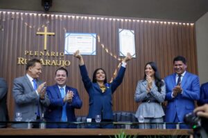 Marciele Albuquerque recebe Título de Cidadã Amazonense