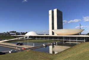 PL dos Minerais Críticos avança na Câmara sob críticas de ambientalistas e especialistas