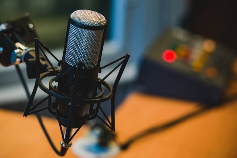 Podcast revisita uma década de crises ambientais e disputas socioambientais no Brasil