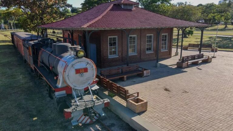 a voz de quem manteve viva a história da ferrovia