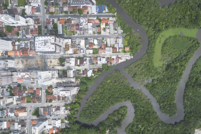 Cerca de 70% dos municípios catarinenses criaram leis que fragilizam APPs urbanas