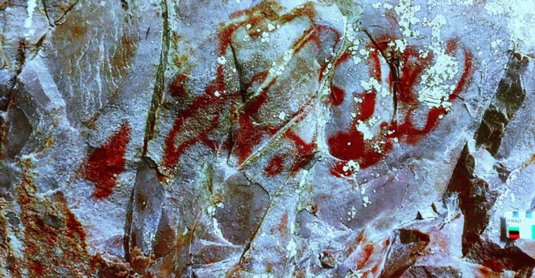 Vozes da Amazônia Indígena identifica pinturas rupestres no lado brasileiro do Alto Rio Negro