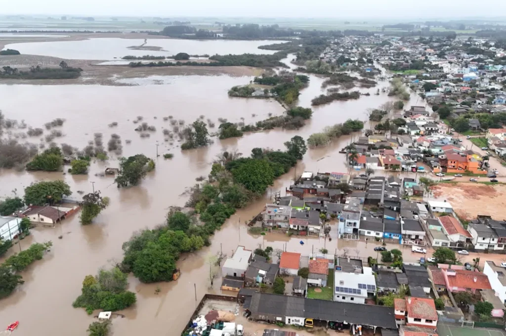 Cemaden mantém alerta de risco muito alto para inundações no Rio Grande do Sul