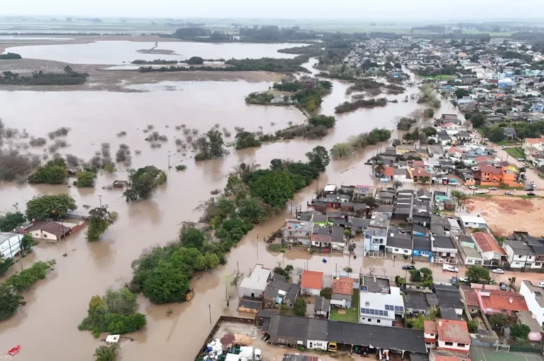 Cemaden mantém alerta de risco muito alto para inundações no Rio Grande do Sul