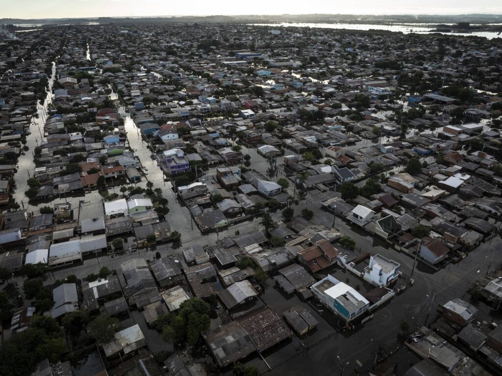 Publicação orienta gestores municipais sobre prevenção e resposta a desastres climáticos