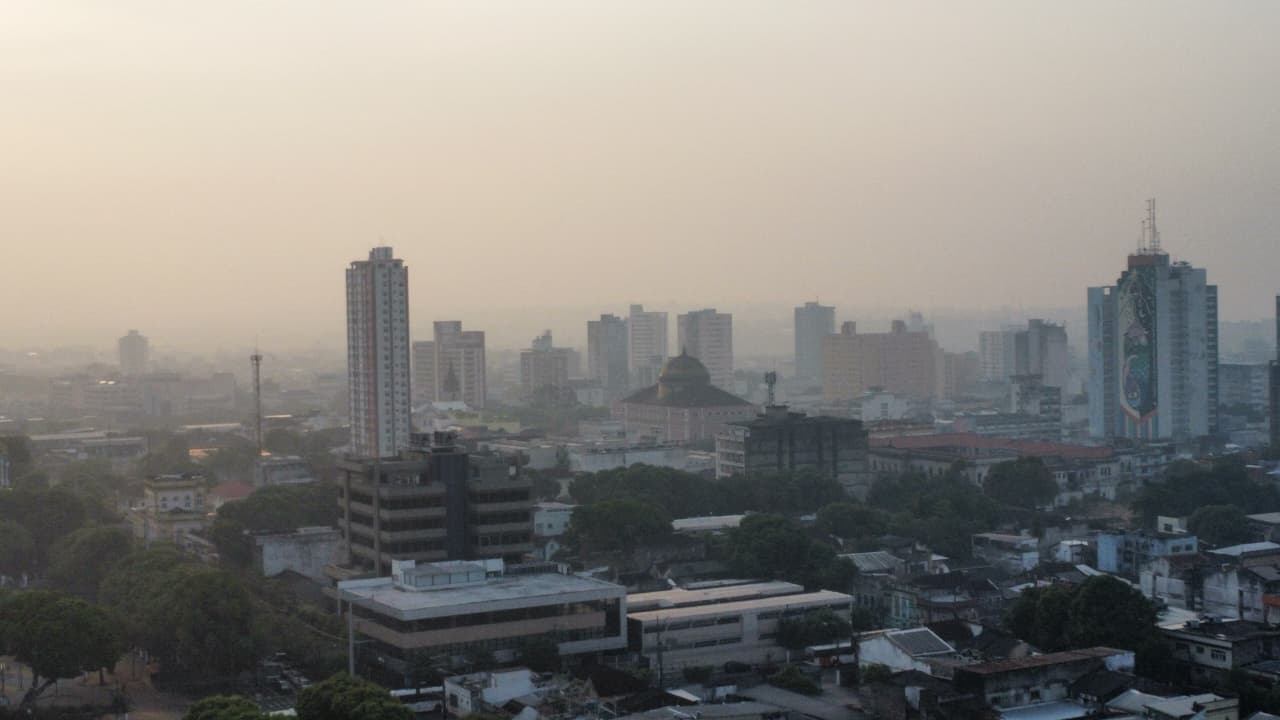 Com avanço dos incêndios, Amazonas pede socorro a Lula 