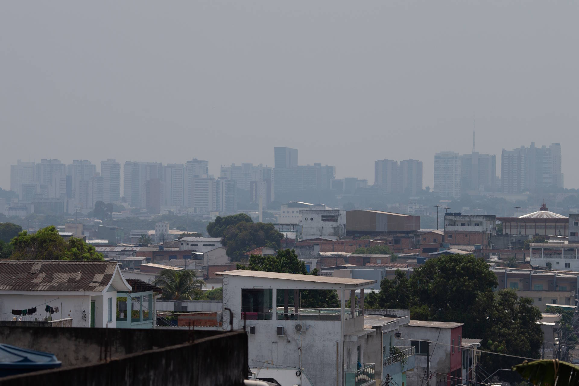 Qualidade do ar em Manaus chega ao dobro do recomendado pela OMS em setembro