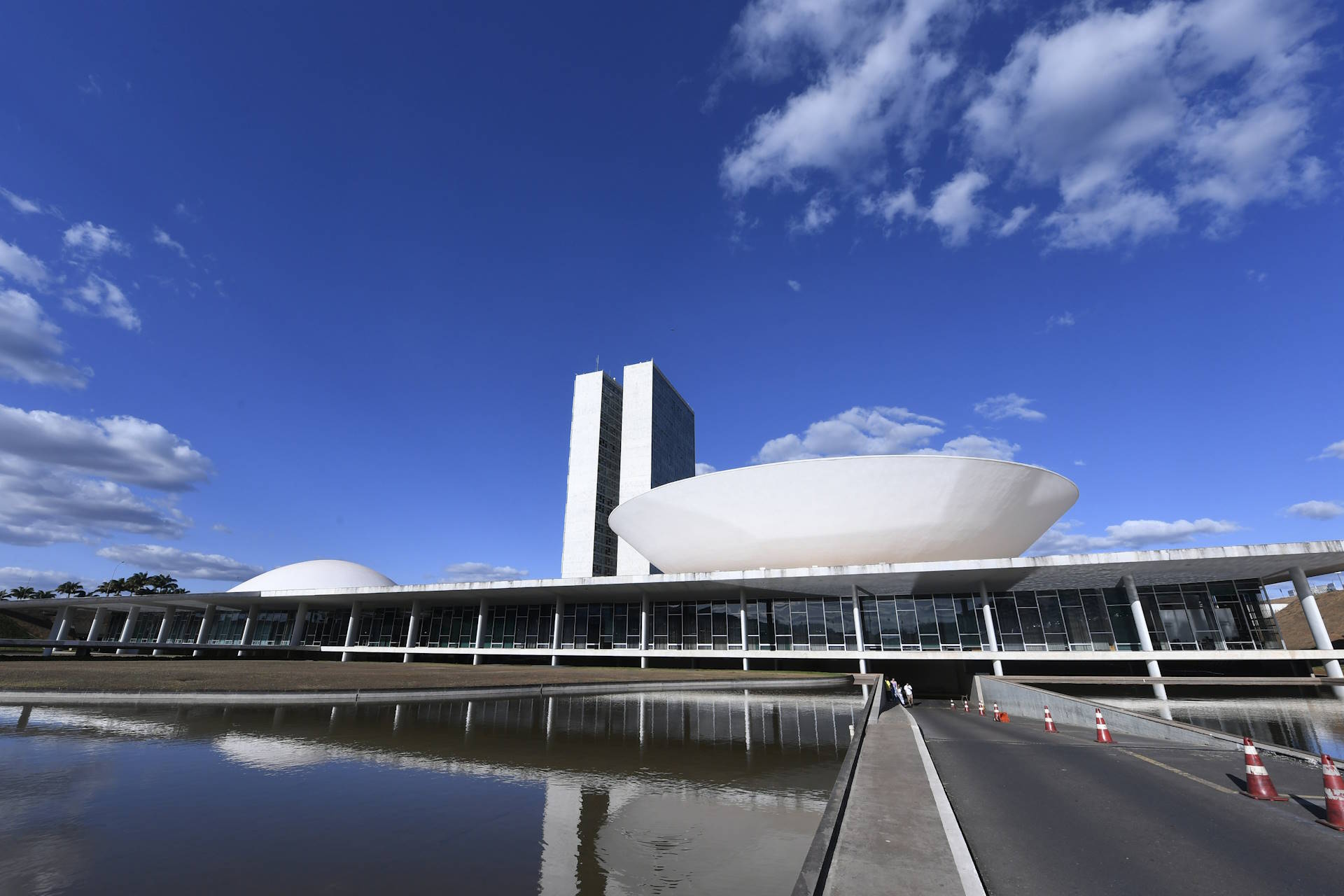 Um futuro digno depende do fim da bancada do agronegócio