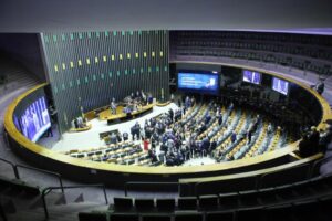28 dos 31 deputados autores de propostas nocivas às UCs disputam eleições em 2026