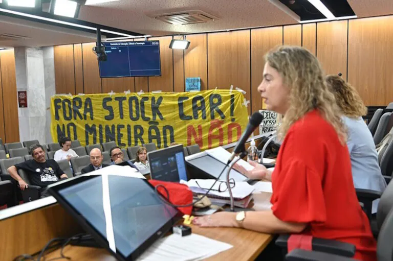 Em audiência pública na ALMG, representantes da UFMG alertam para impactos da Stock Car