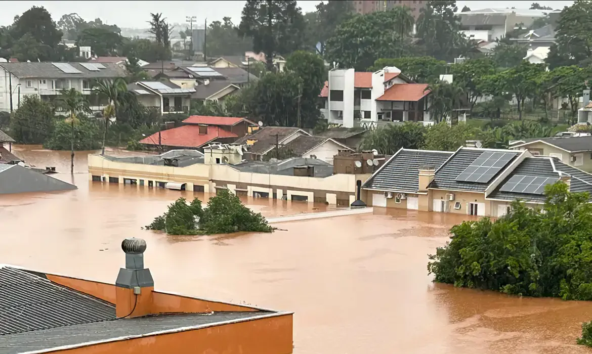 Lula garante verba para reconstrução de estradas no Rio Grande do Sul – Política – CartaCapital