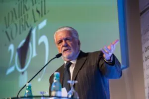 ‘Tem que vir dinheiro de algum lugar’ – Economia – CartaCapital