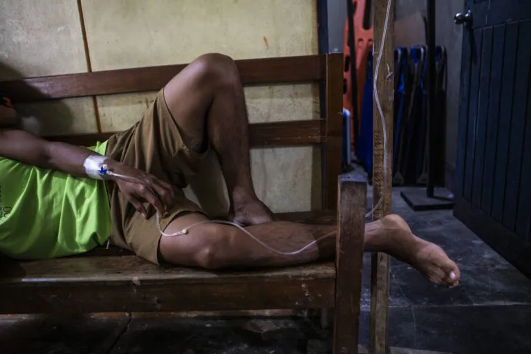 Petróleo gera royalties, mas não desenvolvimento na Amazônia peruana