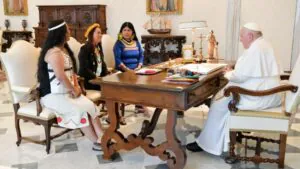 Três mulheres indígenas se encontraram com Papa Francisco