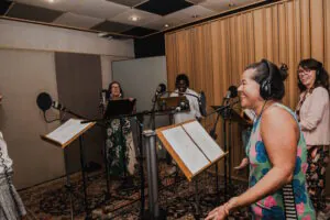 Podcast ficcional aborda um futuro ecofeminista e igualitário 