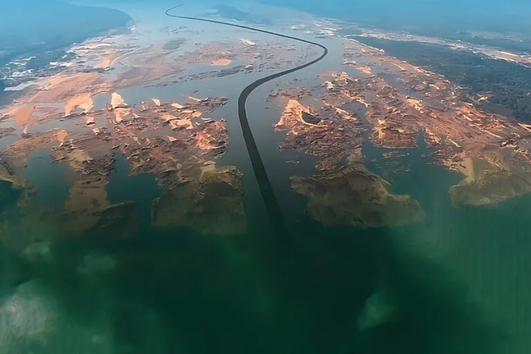 Ribeirinhos e MPF querem cancelar licença para remover rochas em rio da Amazônia