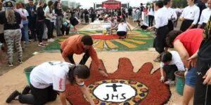 Tapetes de Corpus Christi do DF trazem memórias até além da fé