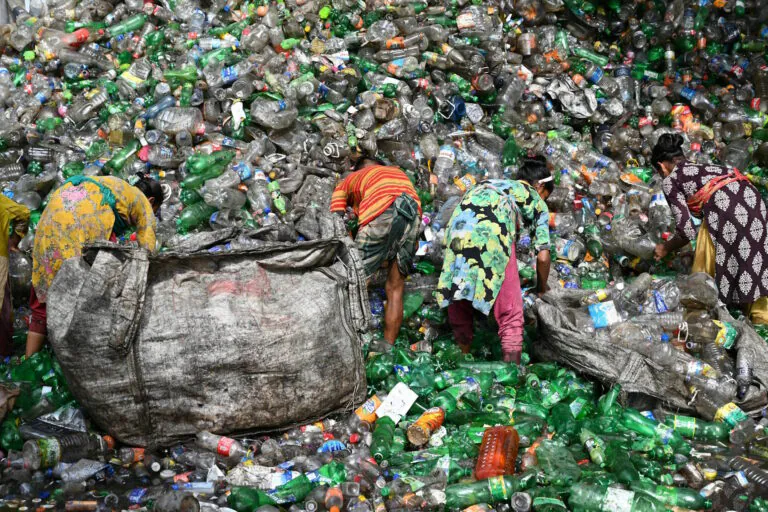 Fracasso em Genebra empurra o planeta para um colapso plástico