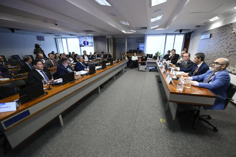 Governo analisa cerca de 400 contribuições para finalizar Plano Clima da agricultura e pecuária