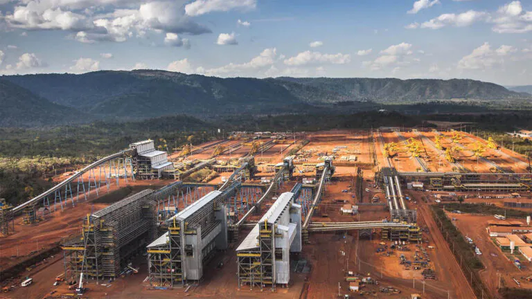 História bate na porta - Amazônia Real