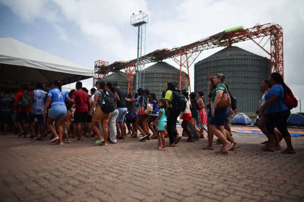 Após mobilizações em Santarém, governo revoga decreto e suspende dragagens no Tapajós