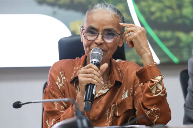 De saída no MMA, Marina faz balanço dos últimos 3 anos e ‘passa’ o bastão para Capobianco