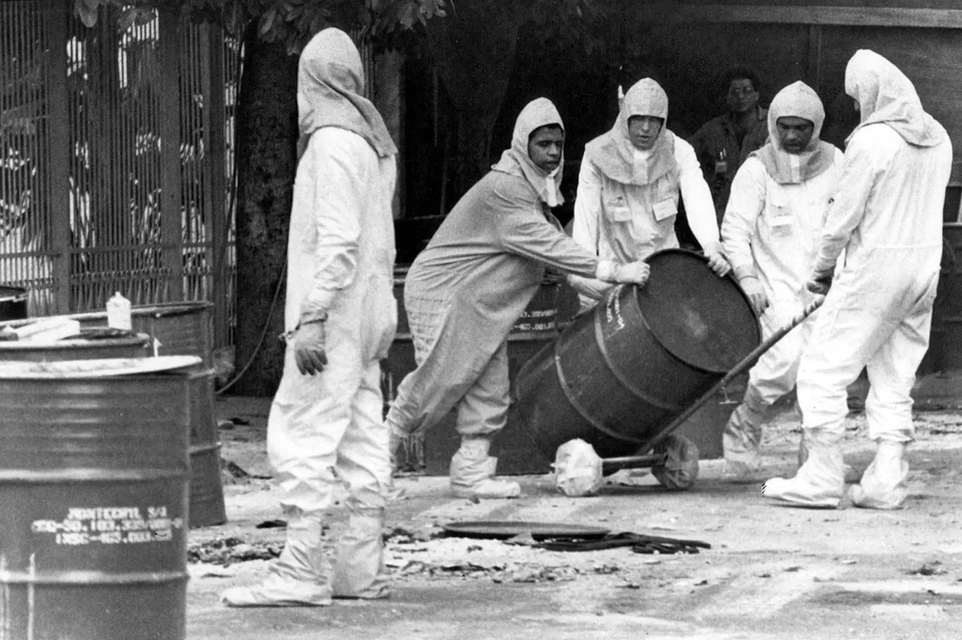 Do Césio-137 à política do risco invisível no Brasil