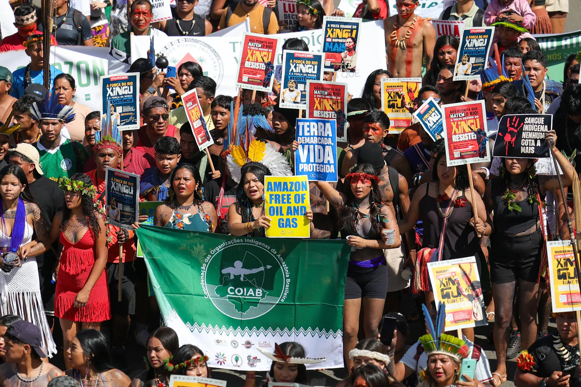 Lobby da mineração avança sobre terras indígenas, aponta relatório da APIB