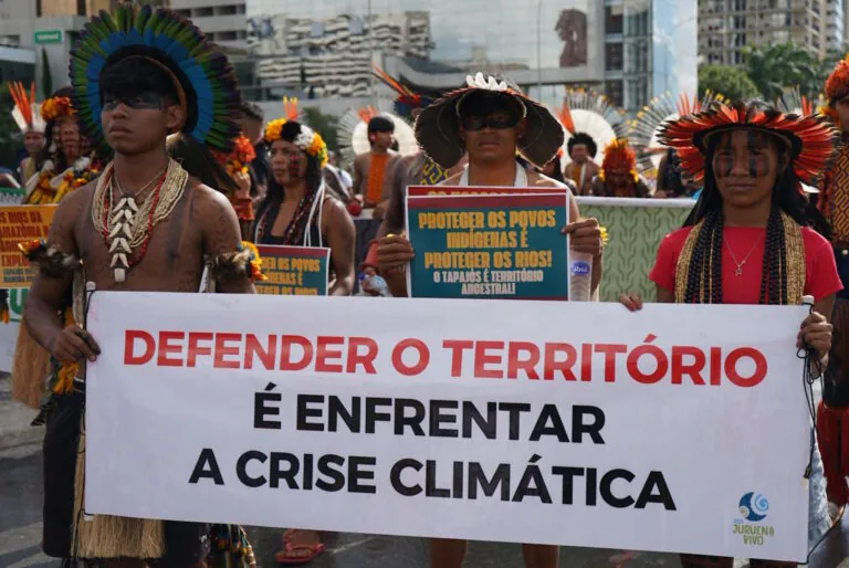 Povos indígenas propõem plano global para eliminação dos combustíveis fósseis durante ATL