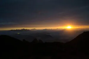 Guapimirim recebe abertura do montanhismo e celebra Pedra do Sino