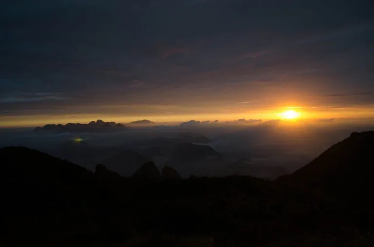 Guapimirim recebe abertura do montanhismo e celebra Pedra do Sino
