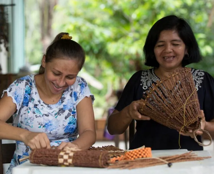 Projeto para incentivar atividade das mulheres artesãs é aprovado no Senado