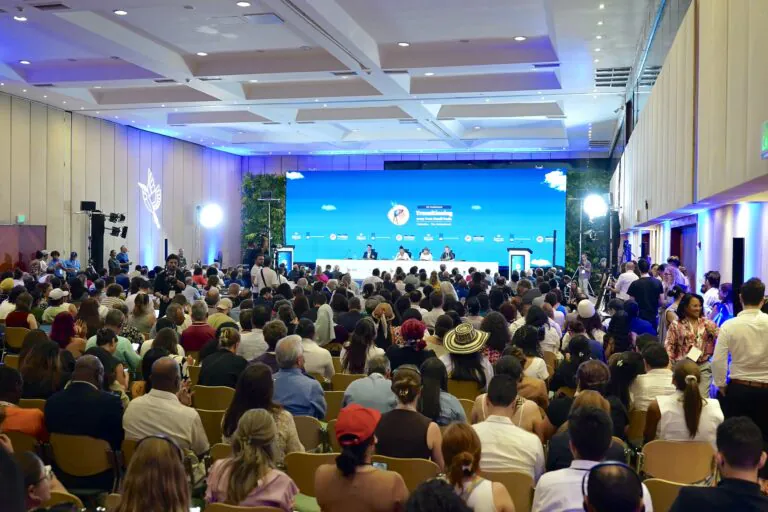 Santa Marta encerra conferência com avanço político e pressão por tratado dos fósseis