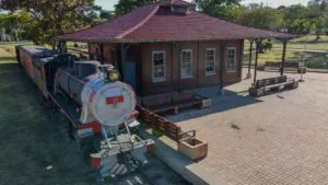 a voz de quem manteve viva a história da ferrovia